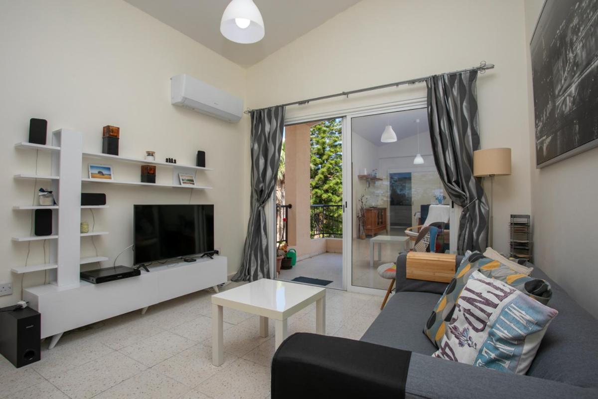 The Marilouize Apartment Peyia Exterior photo