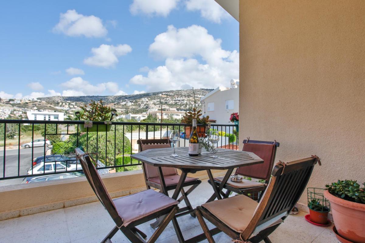 The Marilouize Apartment Peyia Exterior photo