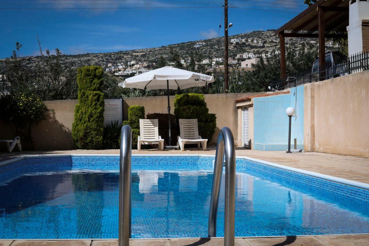 The Marilouize Apartment Peyia Exterior photo